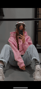 Dayana🦕 artist avatar