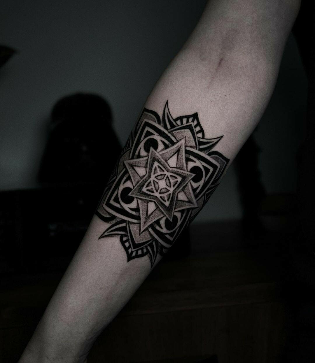 Inksearch tattoo Patryk Chybowski (Boski Tattoo)
