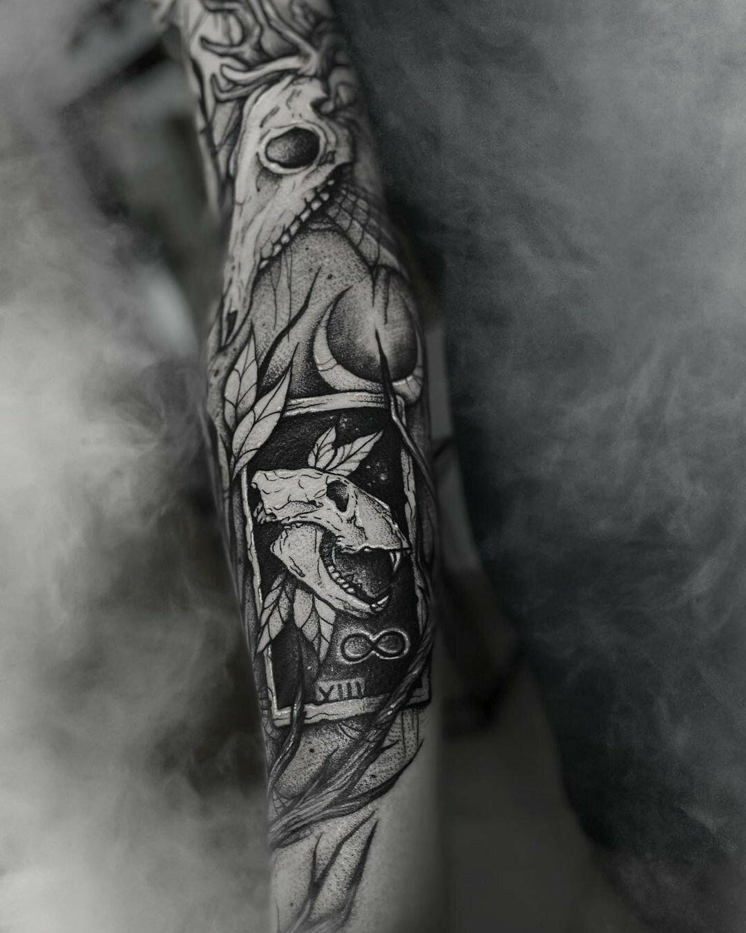 Inksearch tattoo Emanuela Latoszek 🌙 The Sacred Touch ⚜️