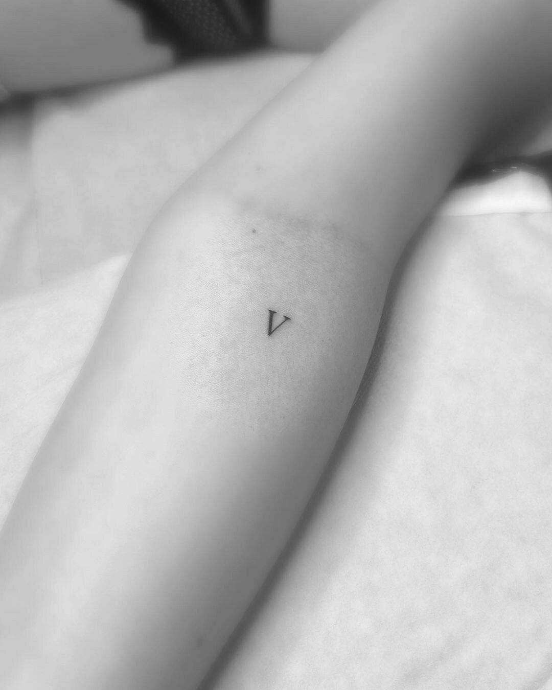 Inksearch tattoo mesandraws.tattoo
