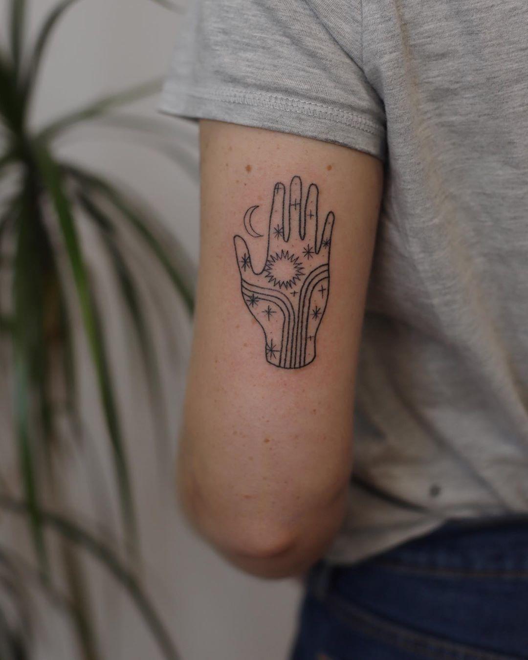 Inksearch tattoo Freckle Hand Poke