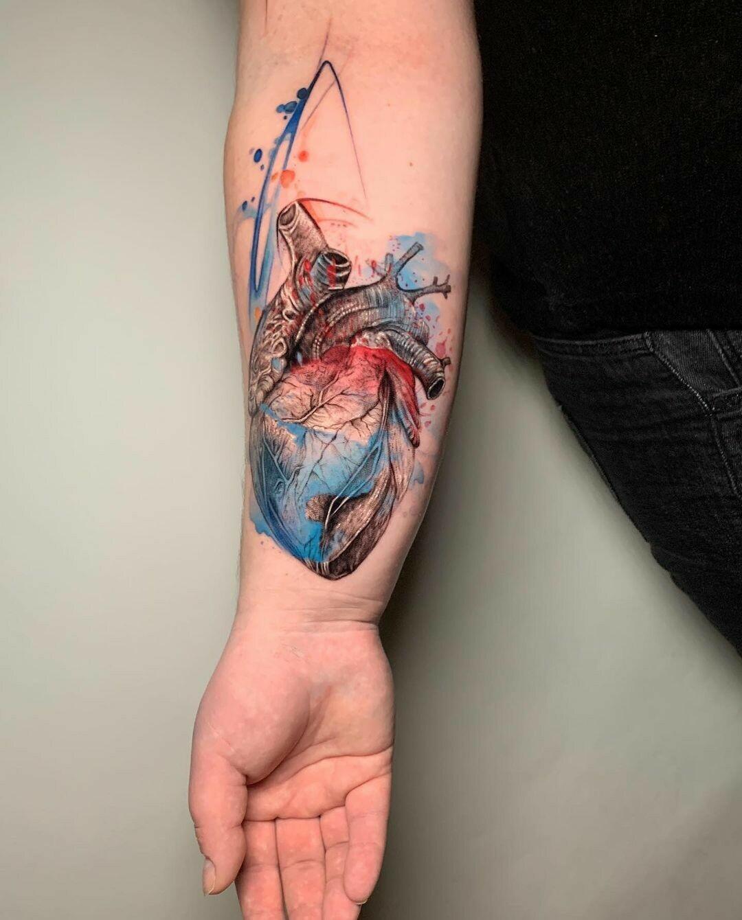 Inksearch tattoo Modliszka Studio Tatuażu