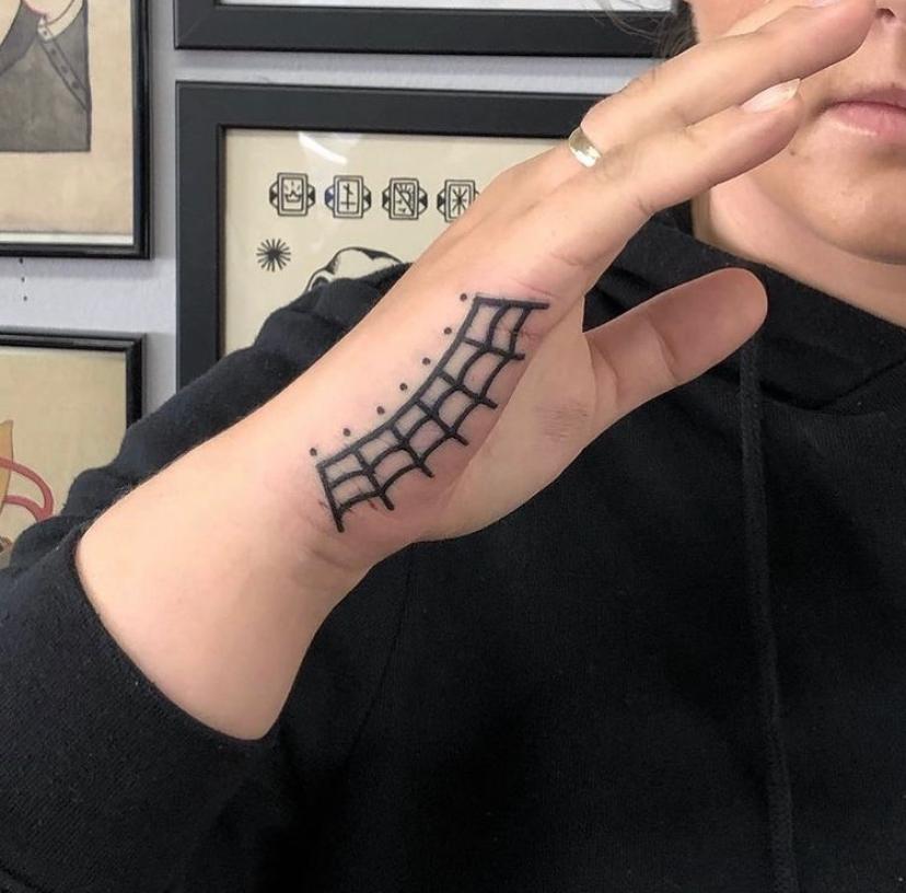 Inksearch tattoo Czarna Igła / Black Needle Tattoos
