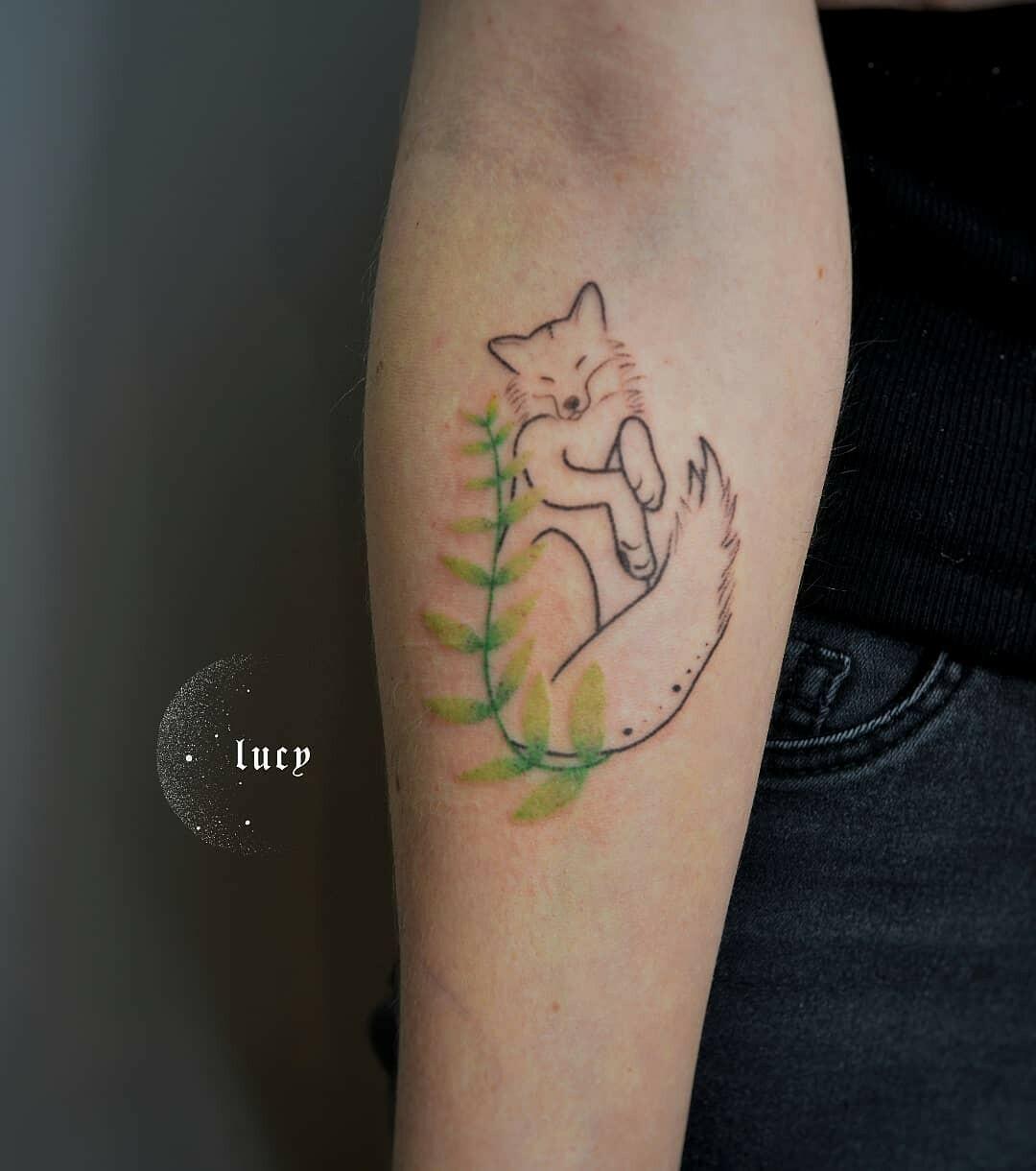 Inksearch tattoo Lucy_handpoke