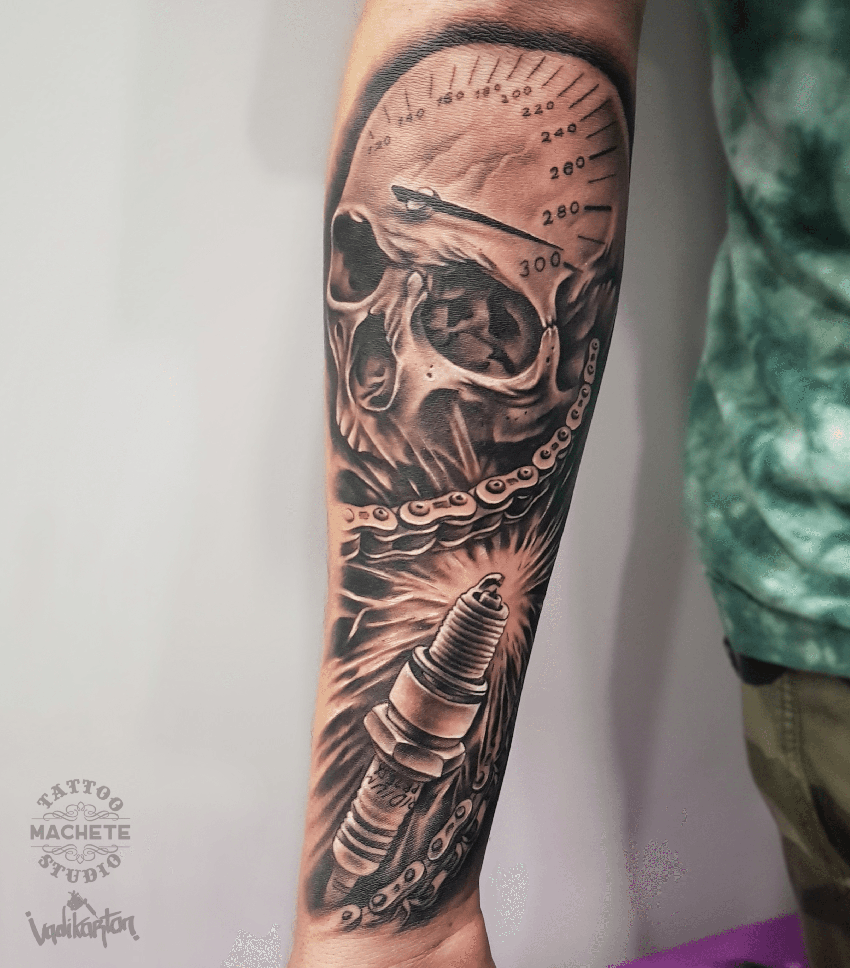 Inksearch tattoo Machete Tattoo Gdynia