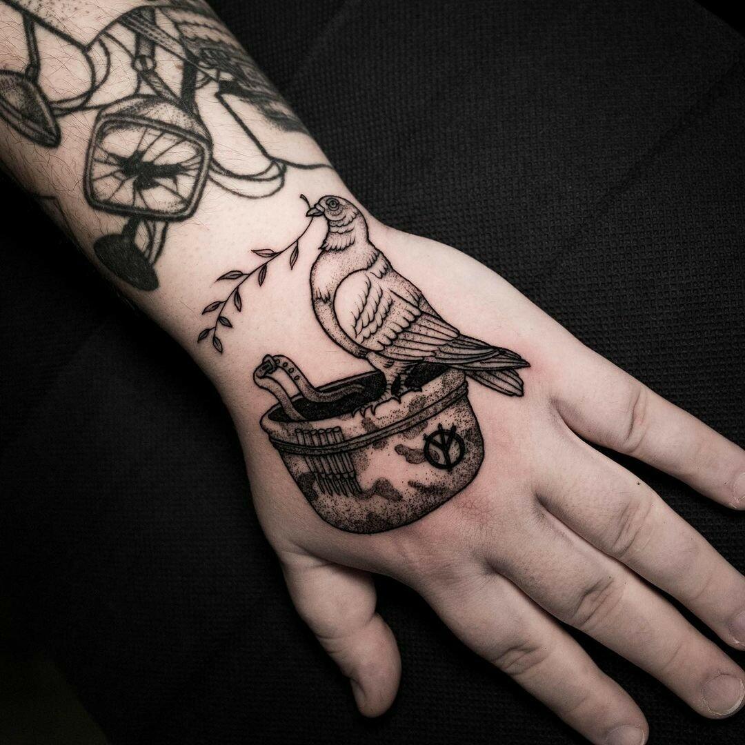 Inksearch tattoo Dirty Lust Tattoo Warszawa