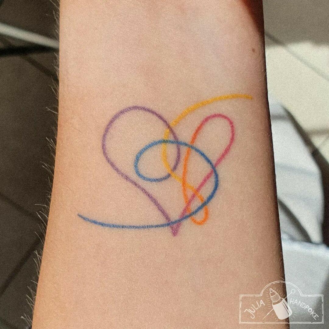 Inksearch tattoo julia.handpoke