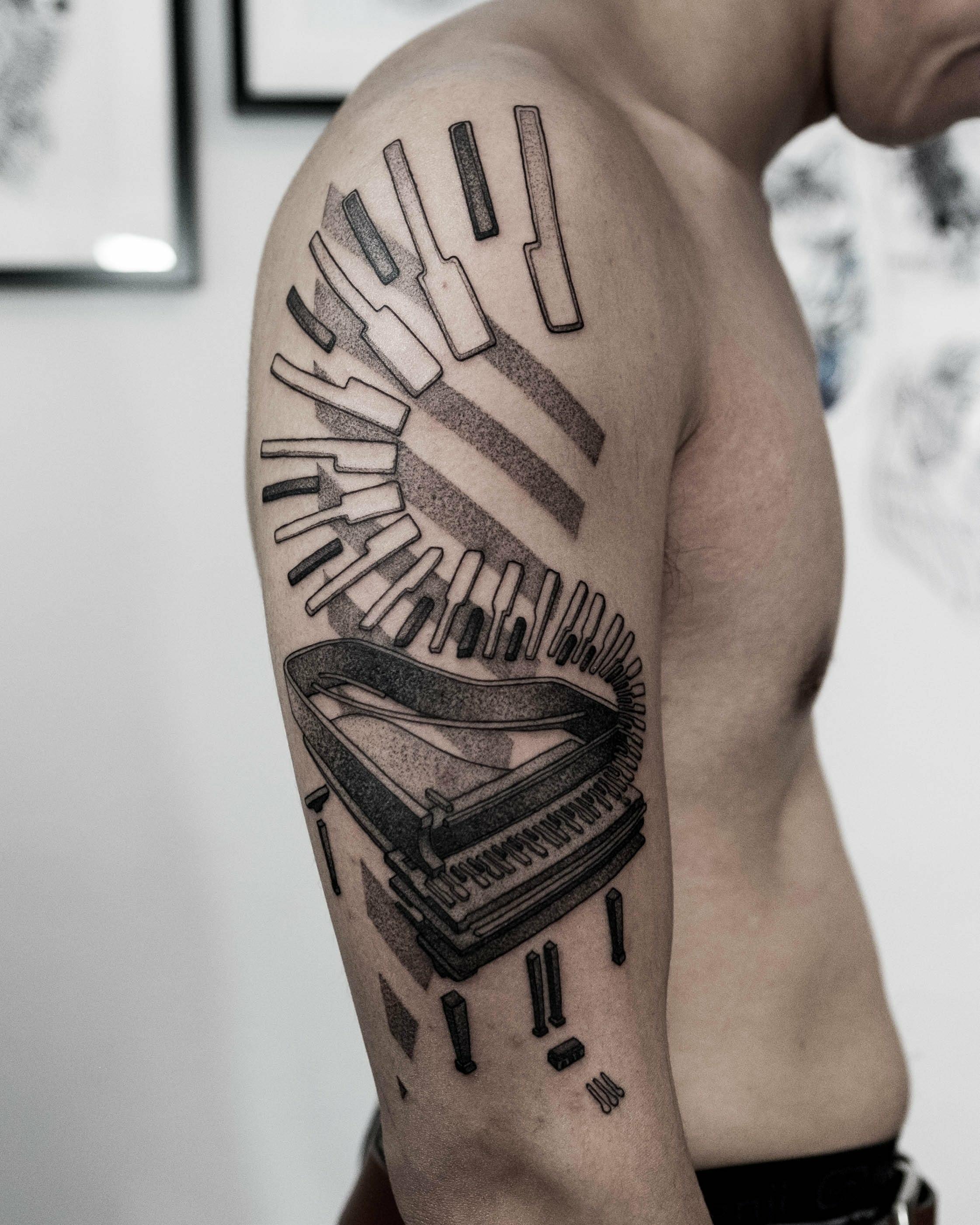 Inksearch tattoo Łukasz Chojecki