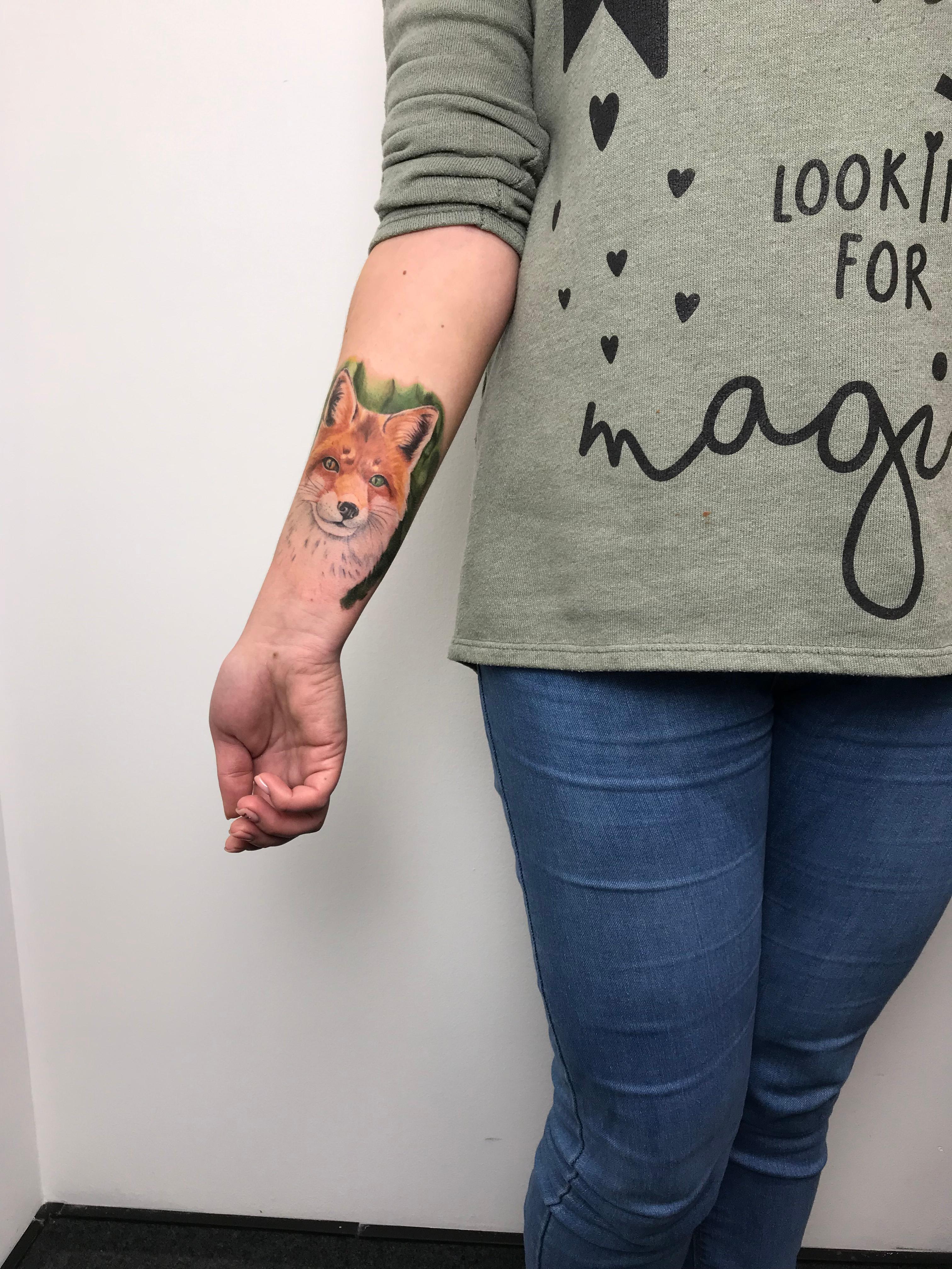 Inksearch tattoo Helena