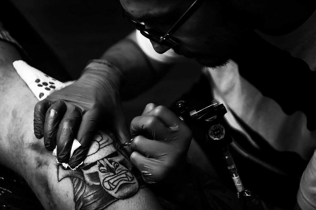 Inksearch tattoo Piekło Tattoo