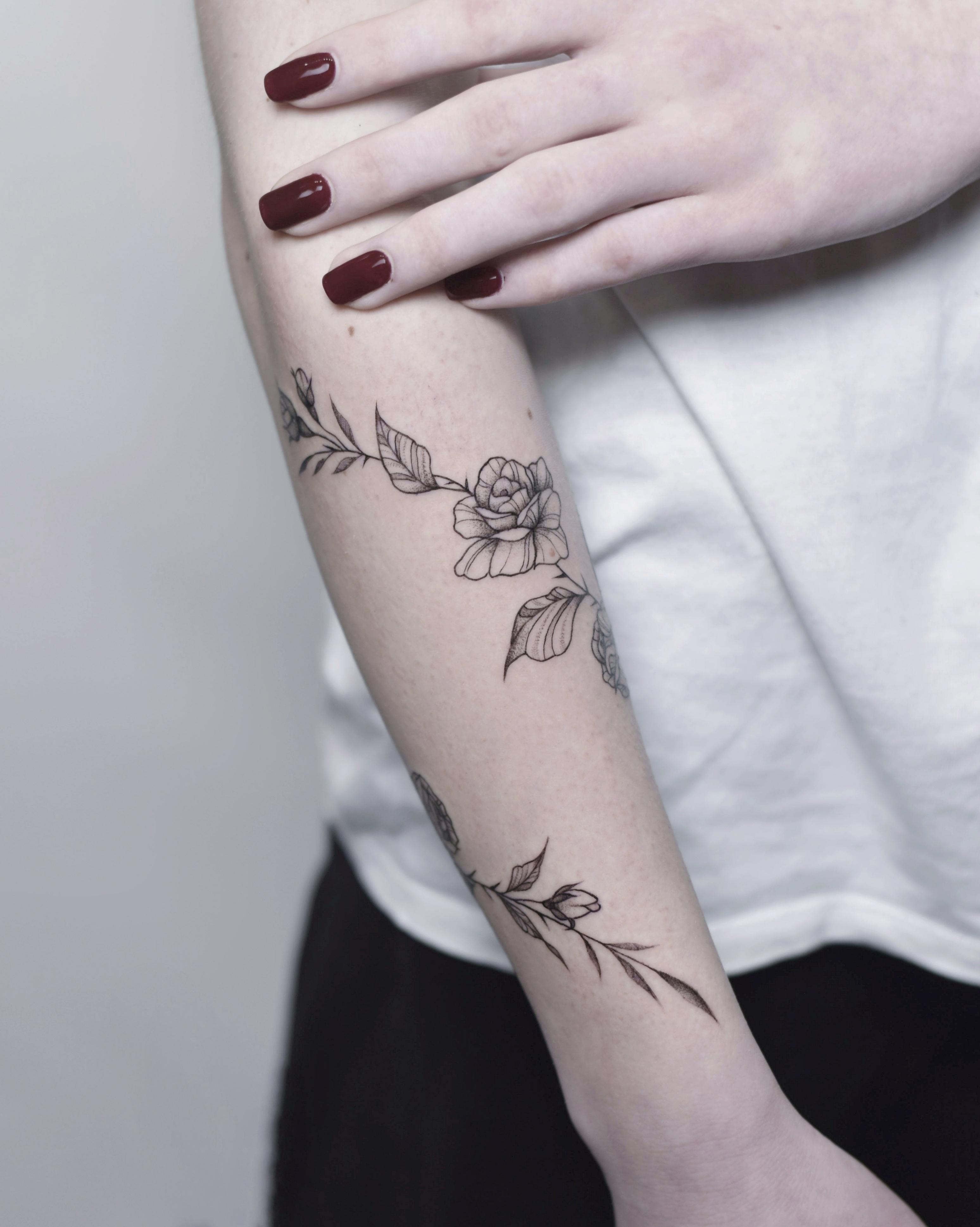 Inksearch tattoo Szpila Dominika