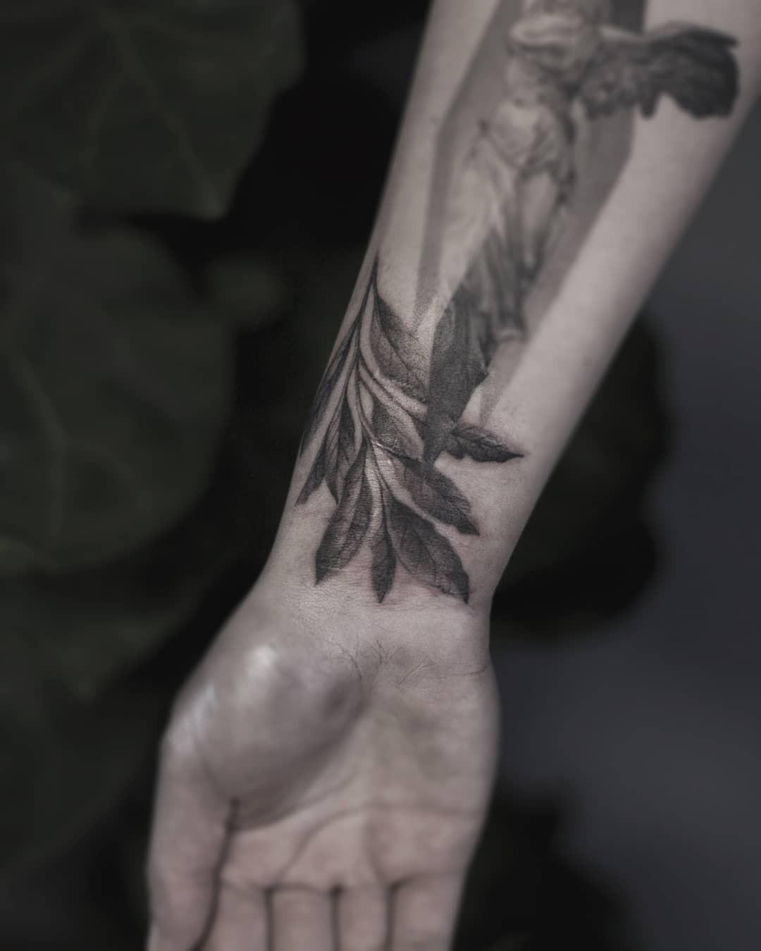 Inksearch tattoo Joasia Luna