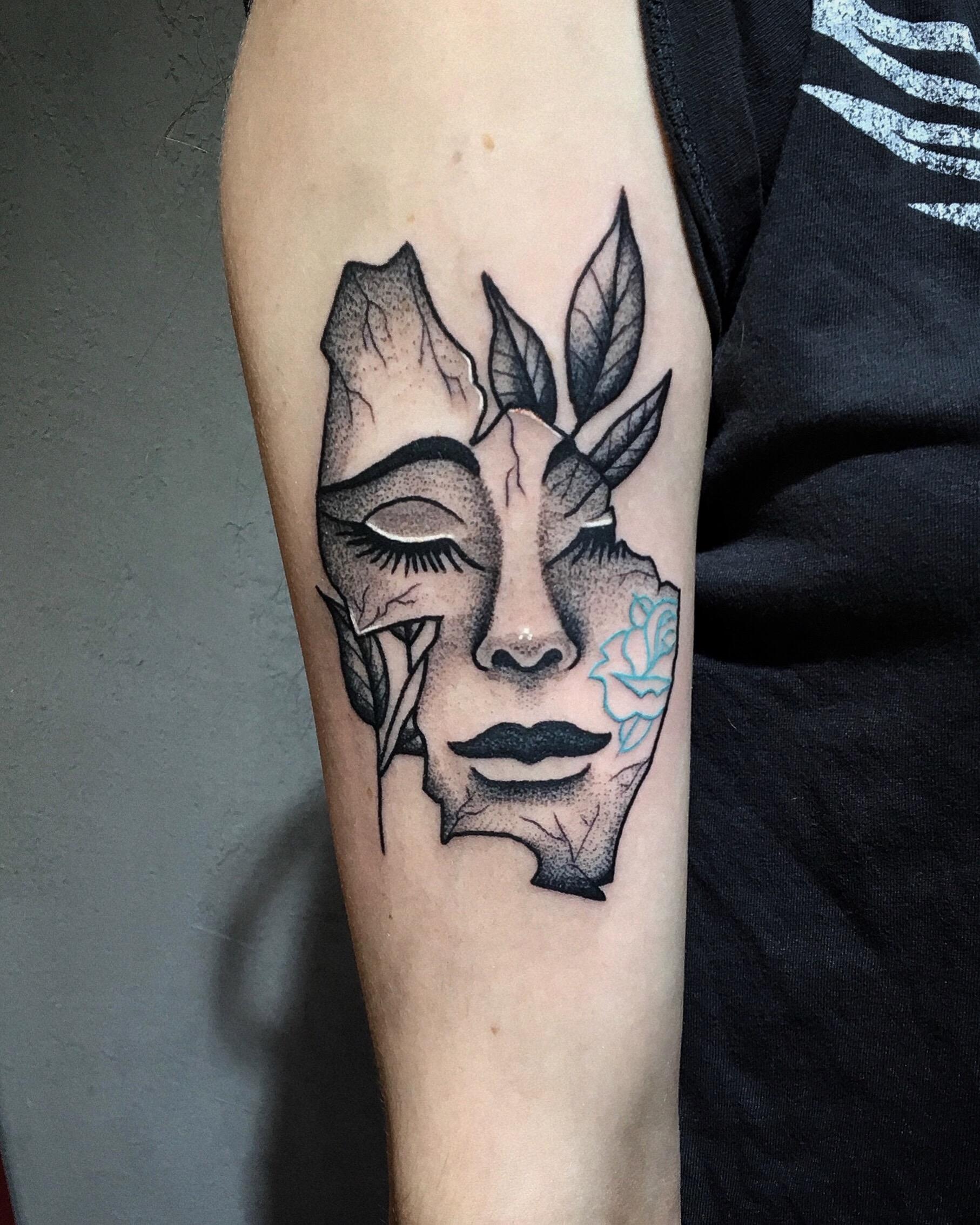 Inksearch tattoo Projectblackwork