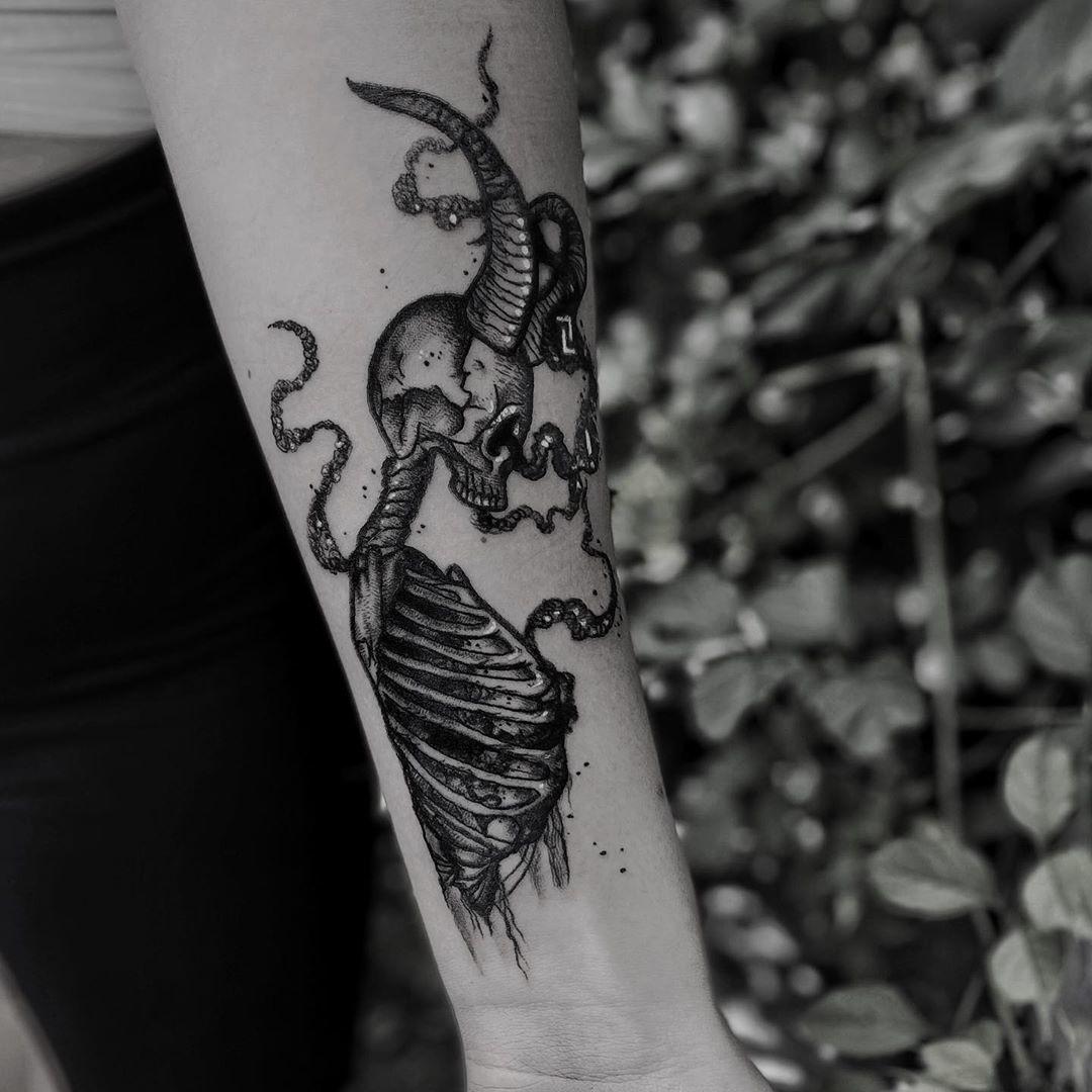 Inksearch tattoo Emanuela Latoszek 🌙 The Sacred Touch ⚜️
