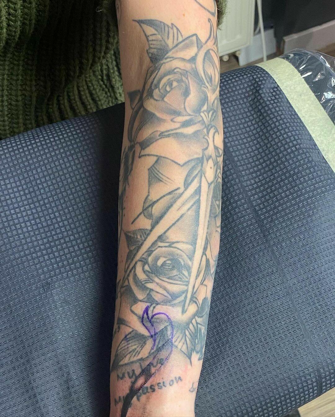 Inksearch tattoo Venomdopee