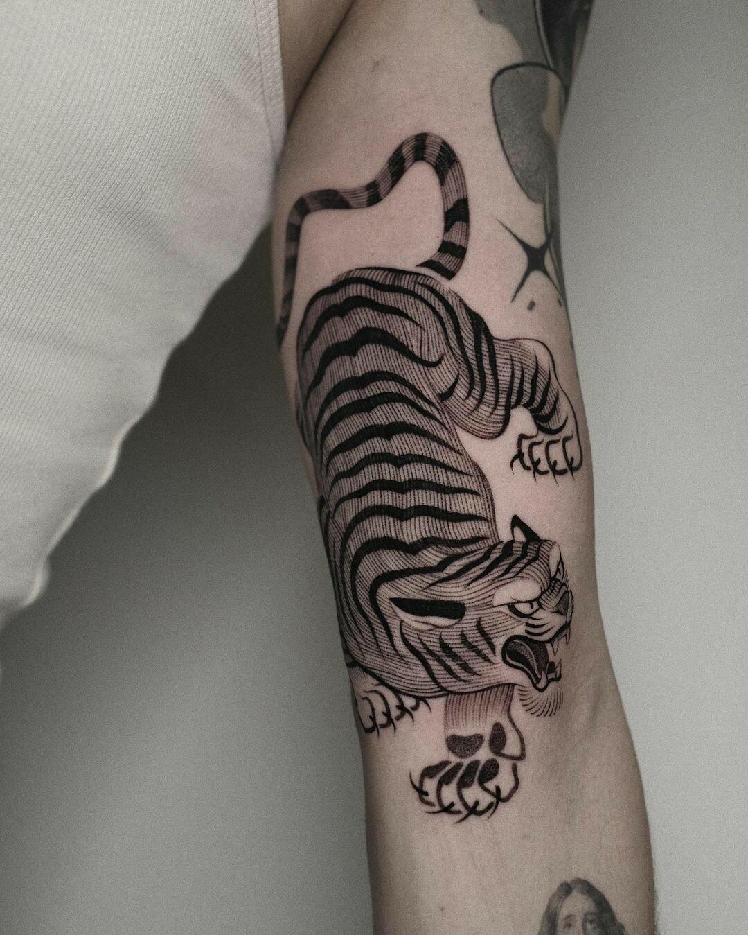 Inksearch tattoo Patryk Chybowski (Boski Tattoo)