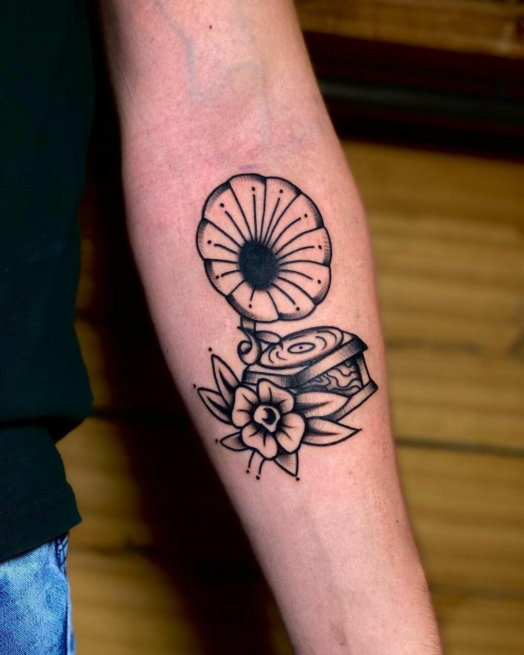 Inksearch tattoo szafa_dziara