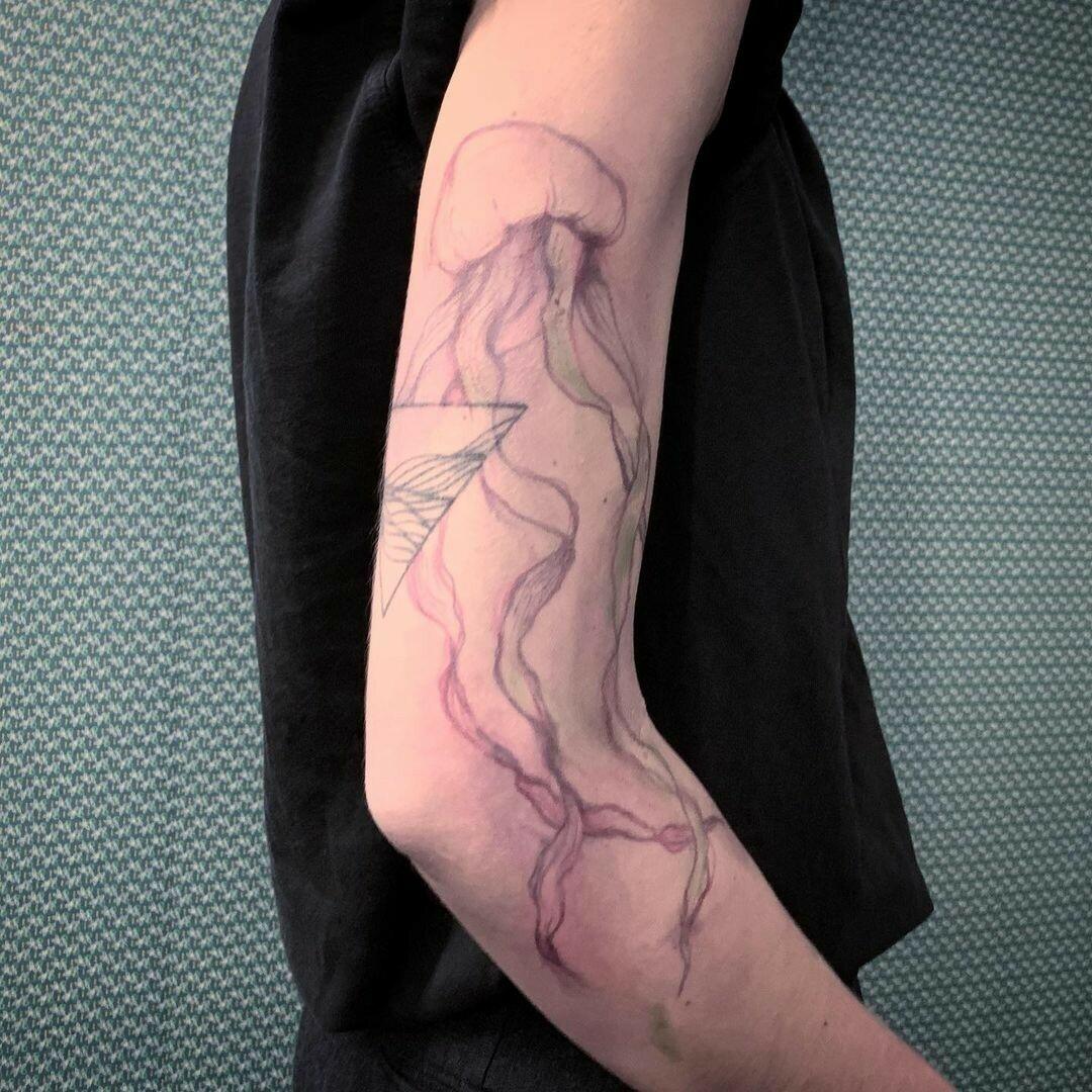 Inksearch tattoo Roots-n-Wings Tattoo