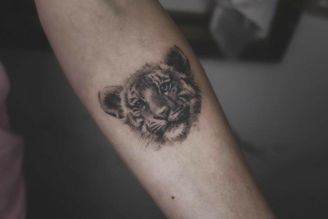 Inksearch tattoo Joasia Luna