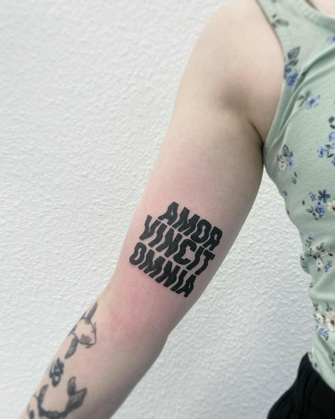 Inksearch tattoo Gloson