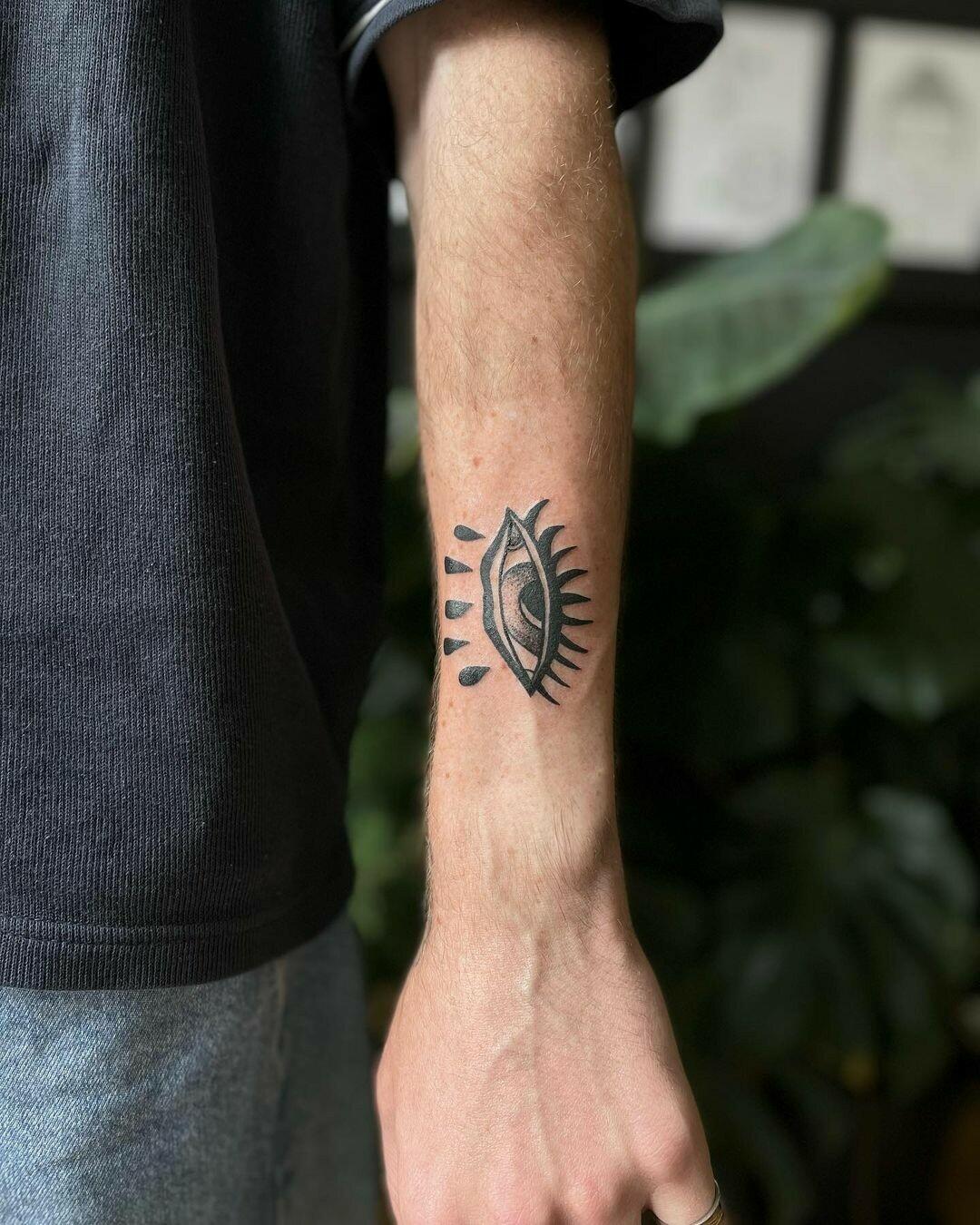 Inksearch tattoo Eterneco INK - Eliza Wiktorowicz