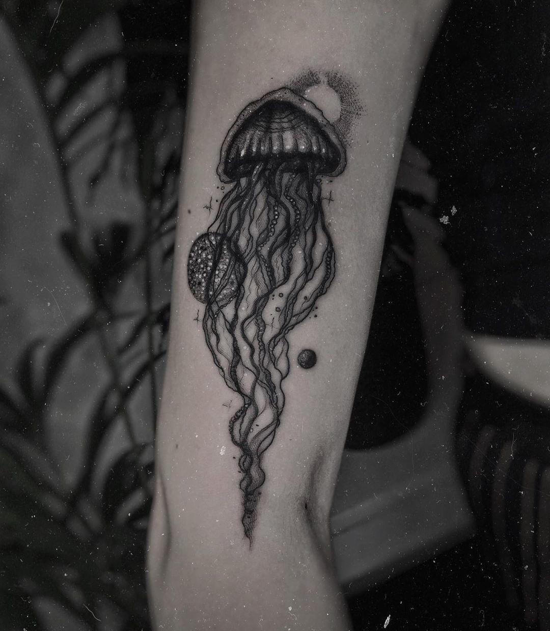 Inksearch tattoo Emanuela Latoszek 🌙 The Sacred Touch ⚜️