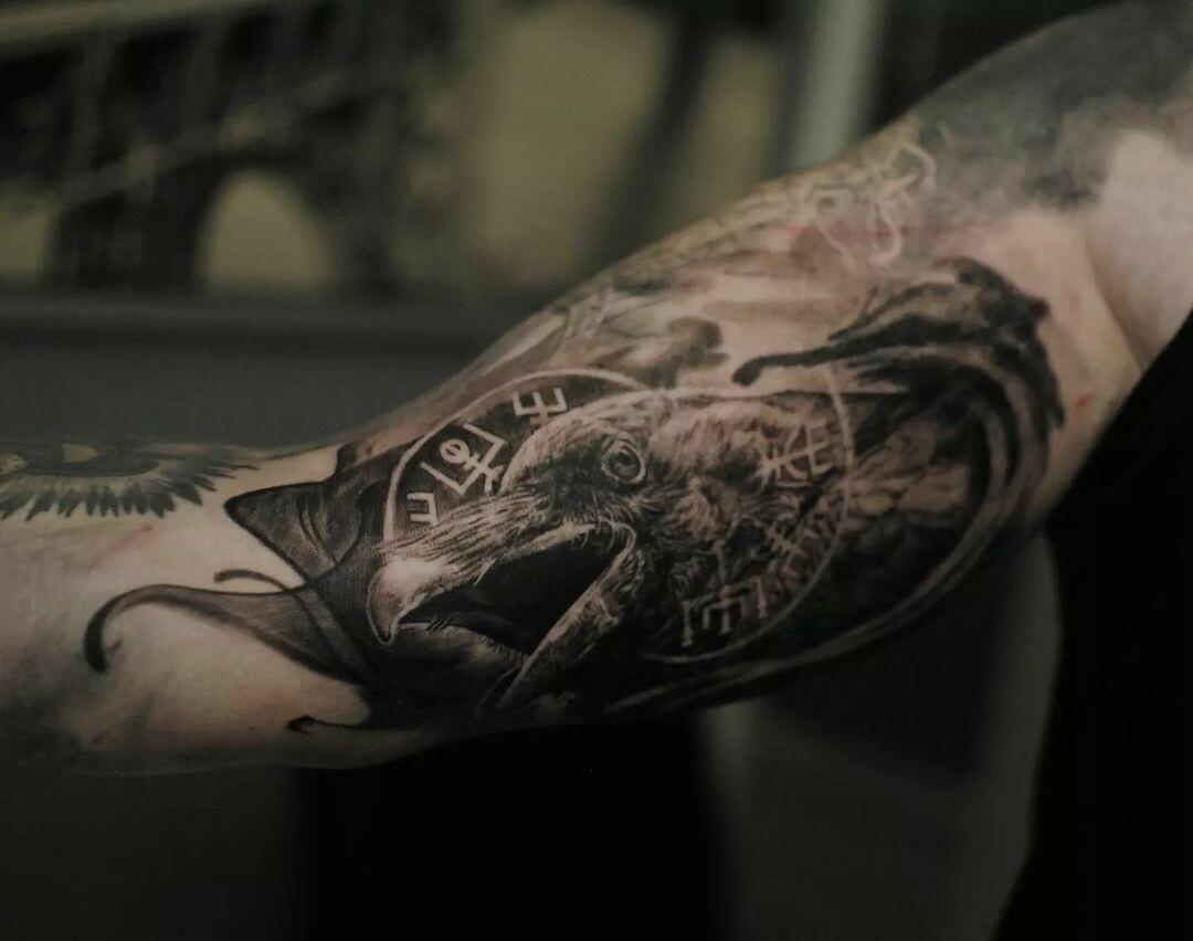 Inksearch tattoo Marcin Nencek Grey eye Tattoo
