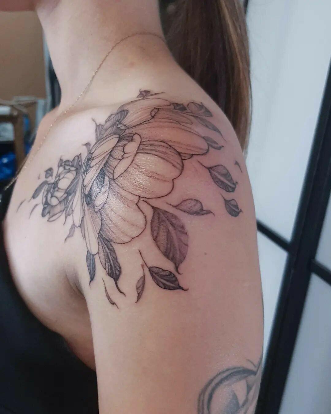Inksearch tattoo Forsycja_tattoo
