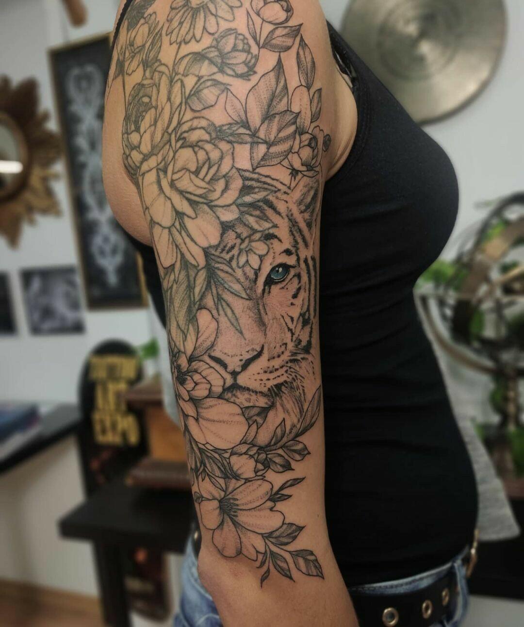 Inksearch tattoo Bizon tattoo