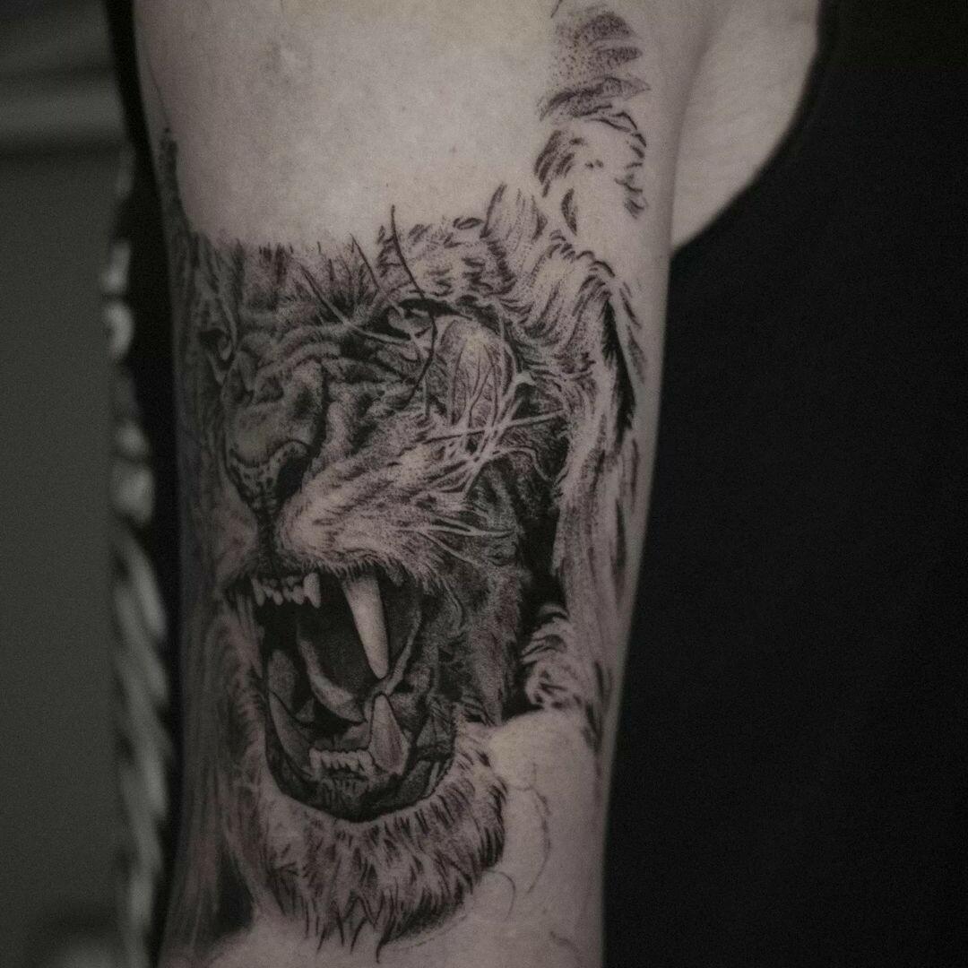 Inksearch tattoo Marcin Nencek Grey eye Tattoo