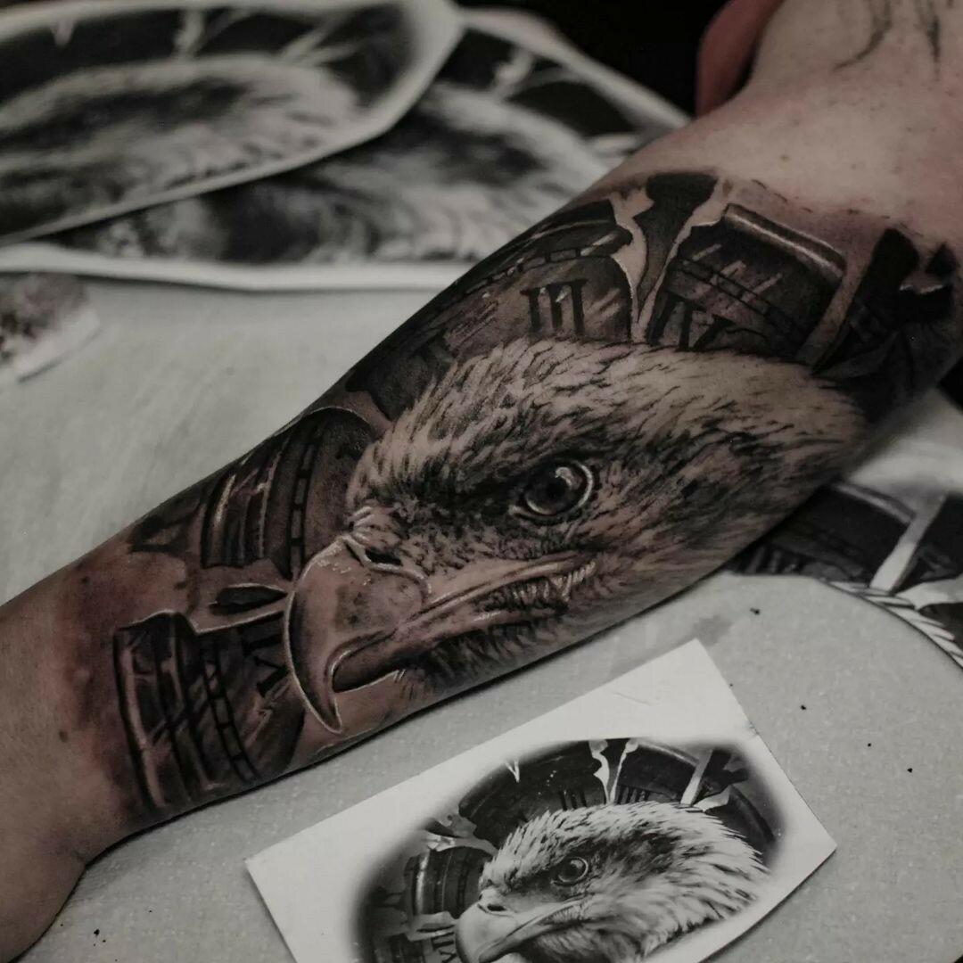 Inksearch tattoo Marcin Nencek Grey eye Tattoo
