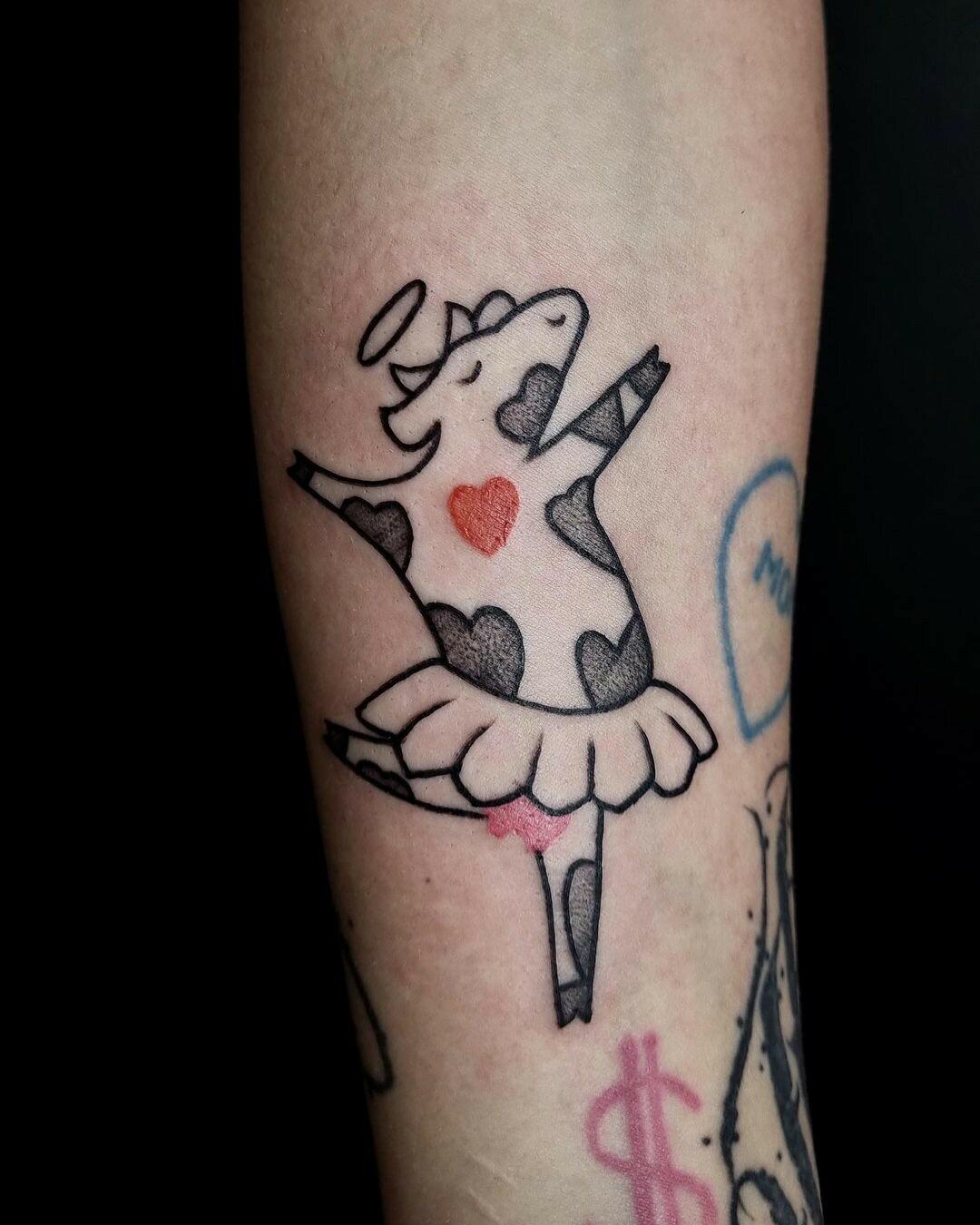 Inksearch tattoo La Familia Tattoo Shop