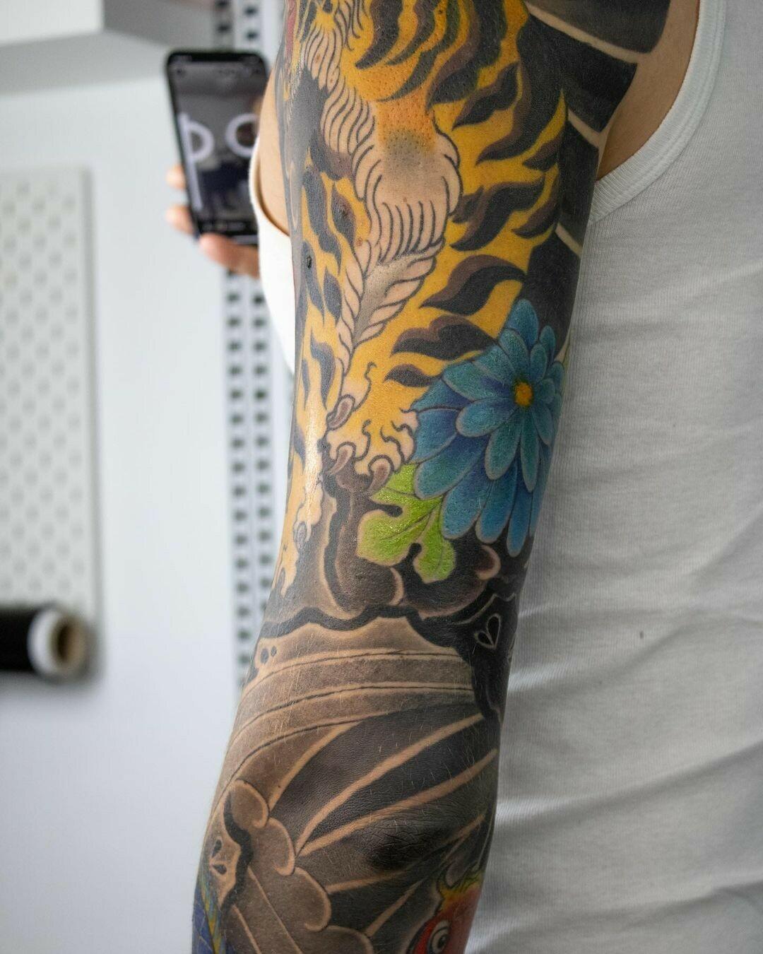 Inksearch tattoo Dark Flow