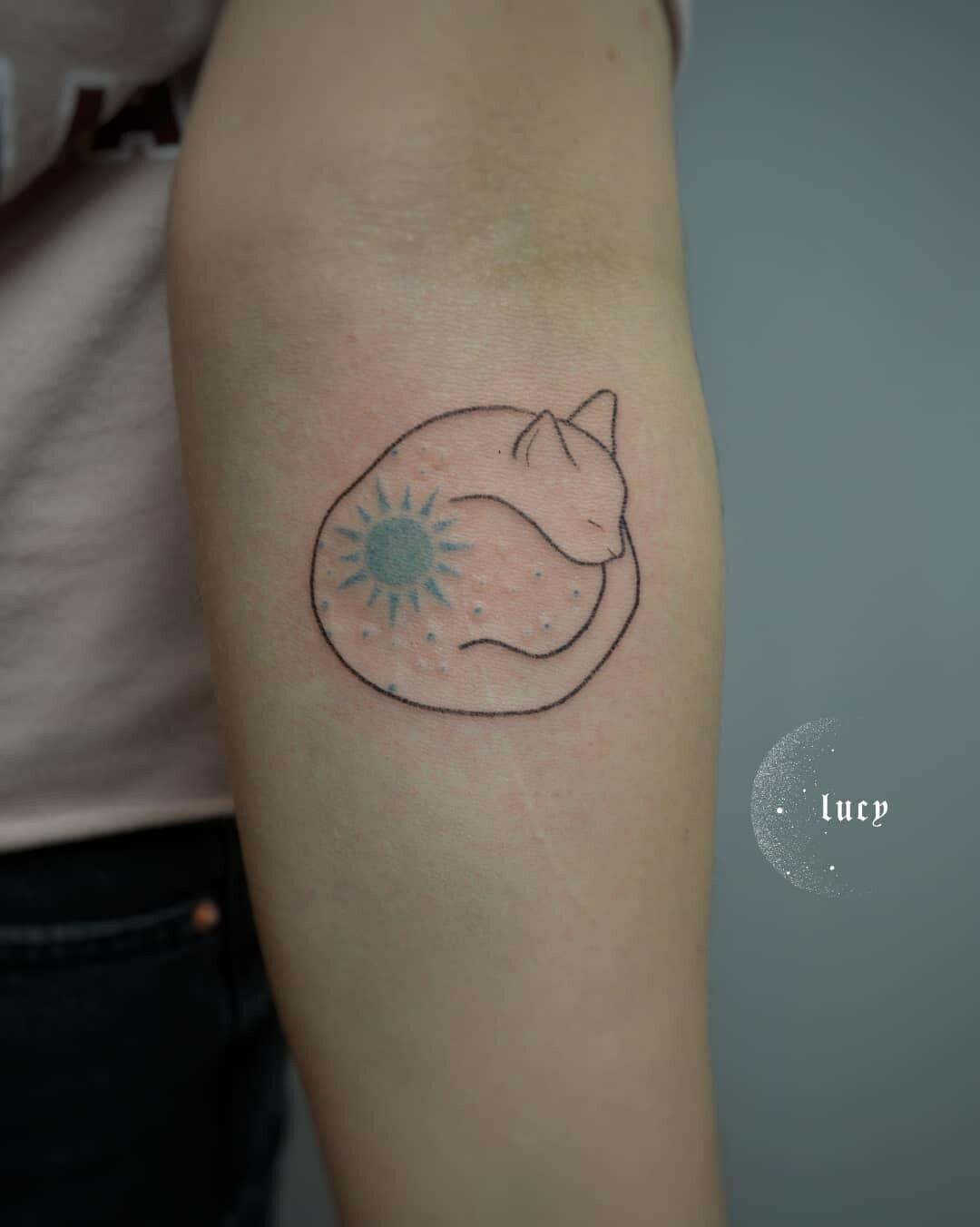 Inksearch tattoo Lucy_handpoke