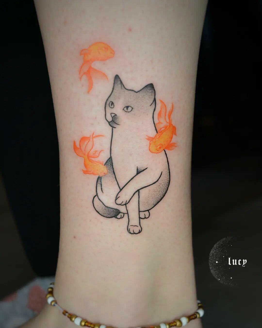 Inksearch tattoo Lucy_handpoke