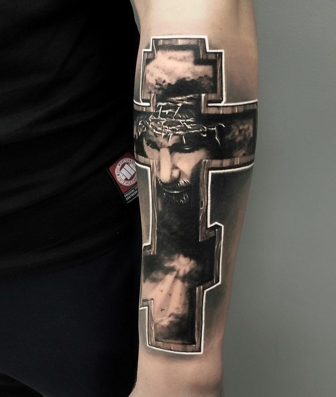 Inksearch tattoo Valentin