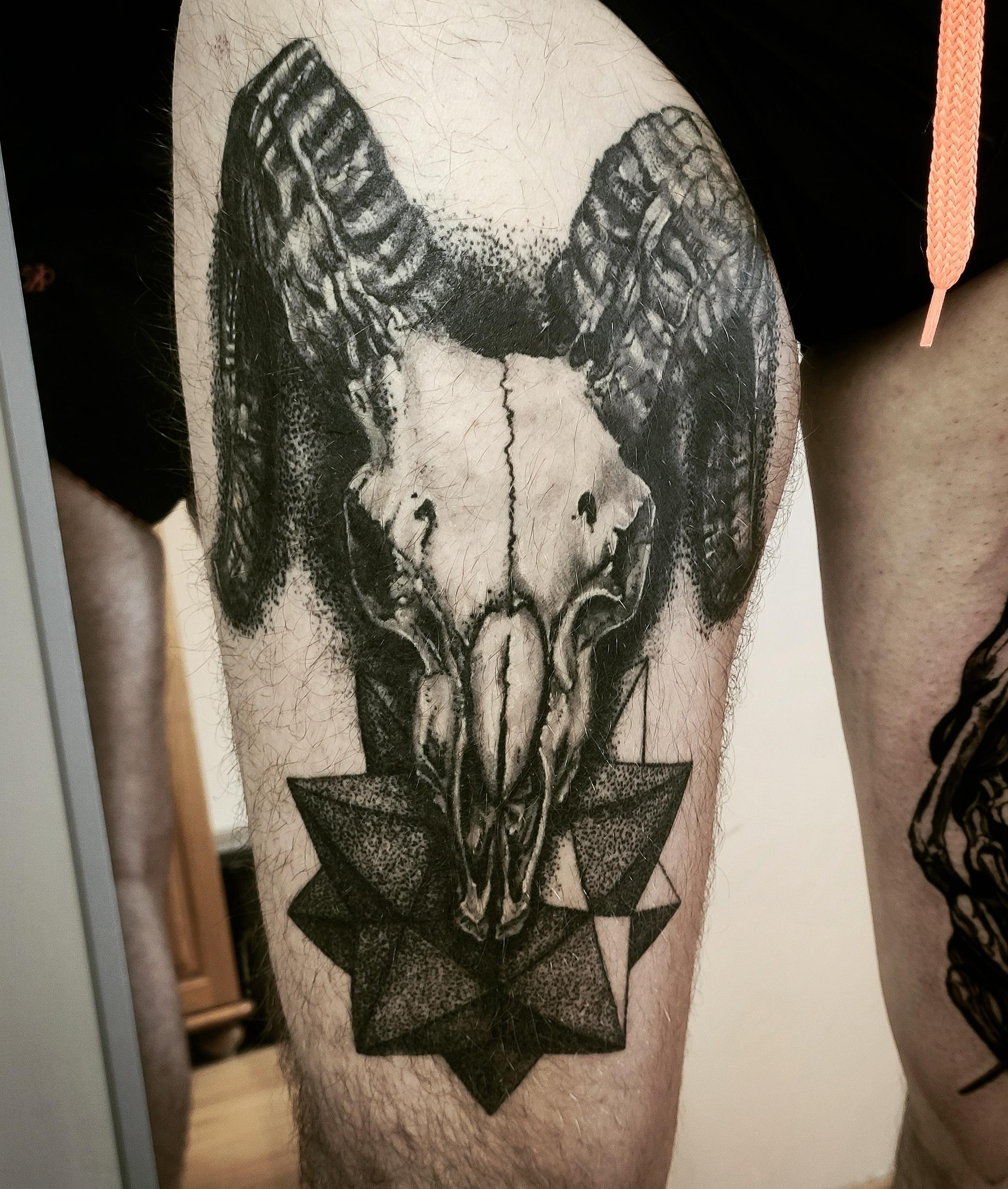 Inksearch tattoo czornaja_ink