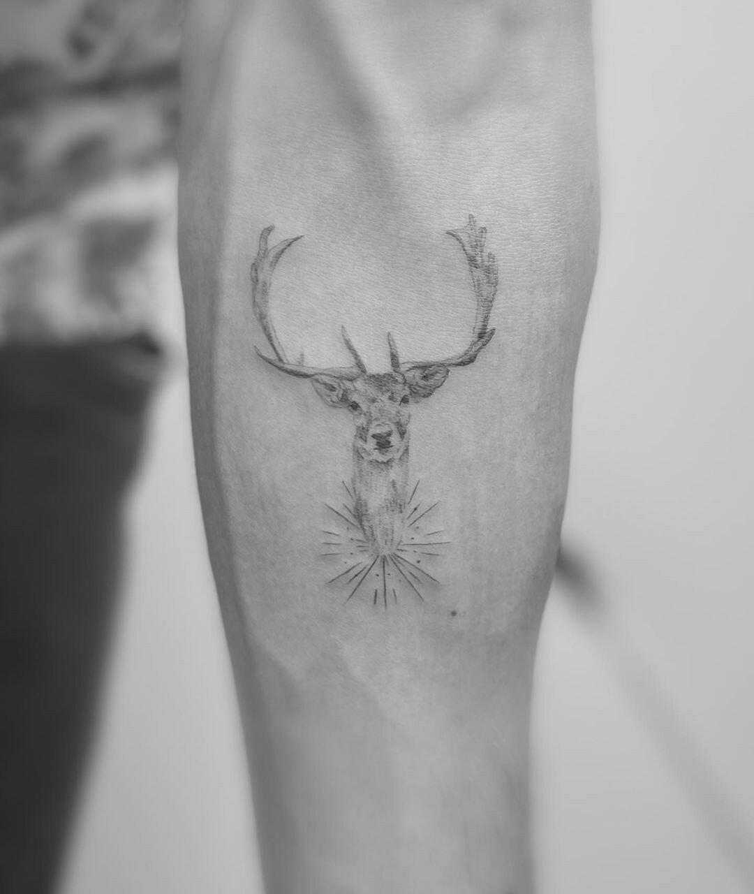 Inksearch tattoo mesandraws.tattoo