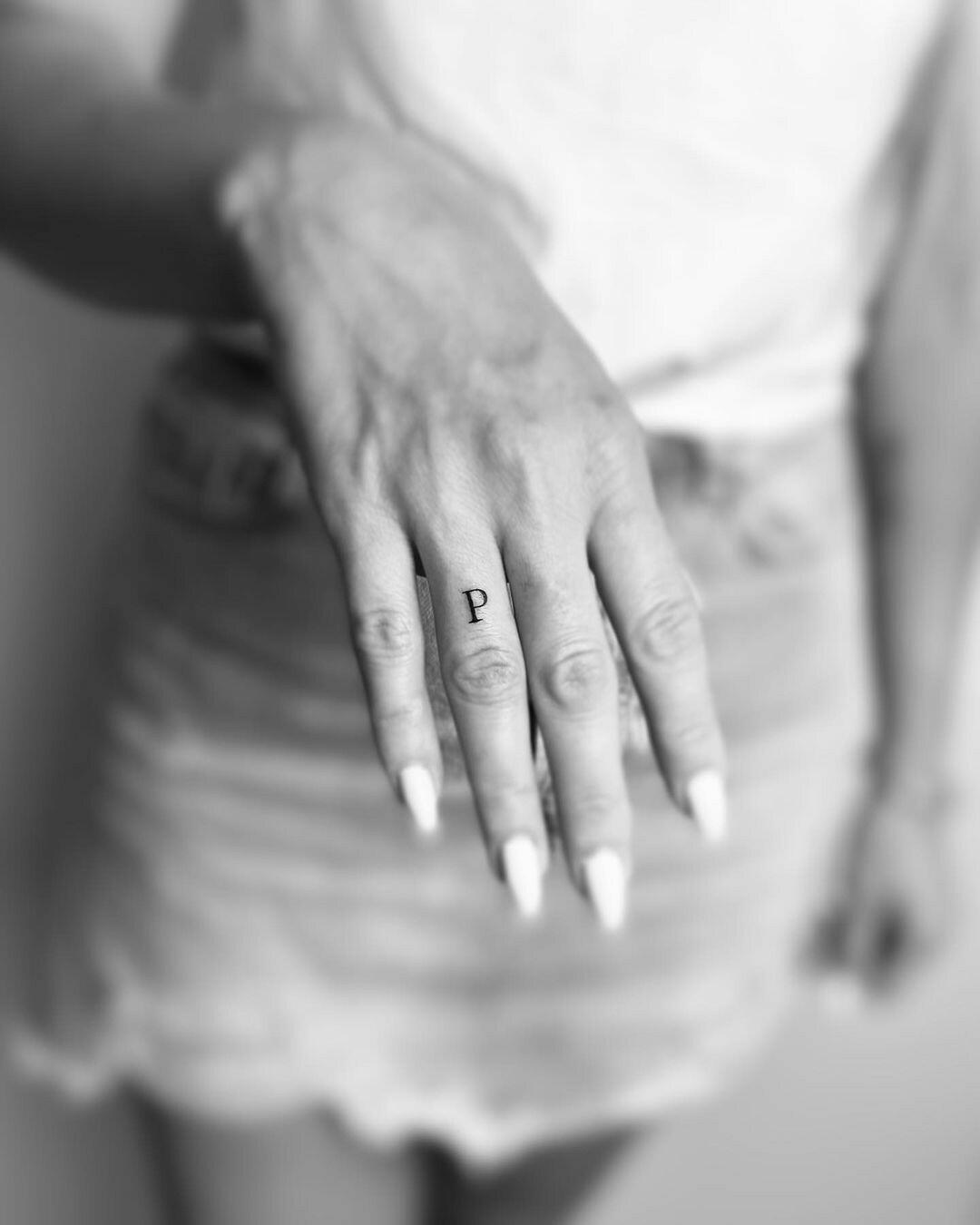 Inksearch tattoo mesandraws.tattoo