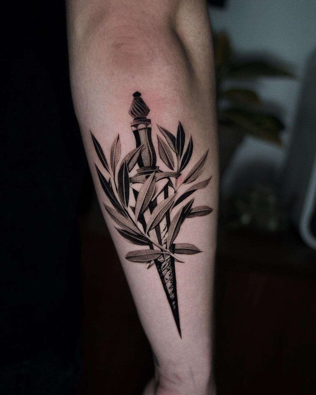 Inksearch tattoo Patryk Chybowski (Boski Tattoo)