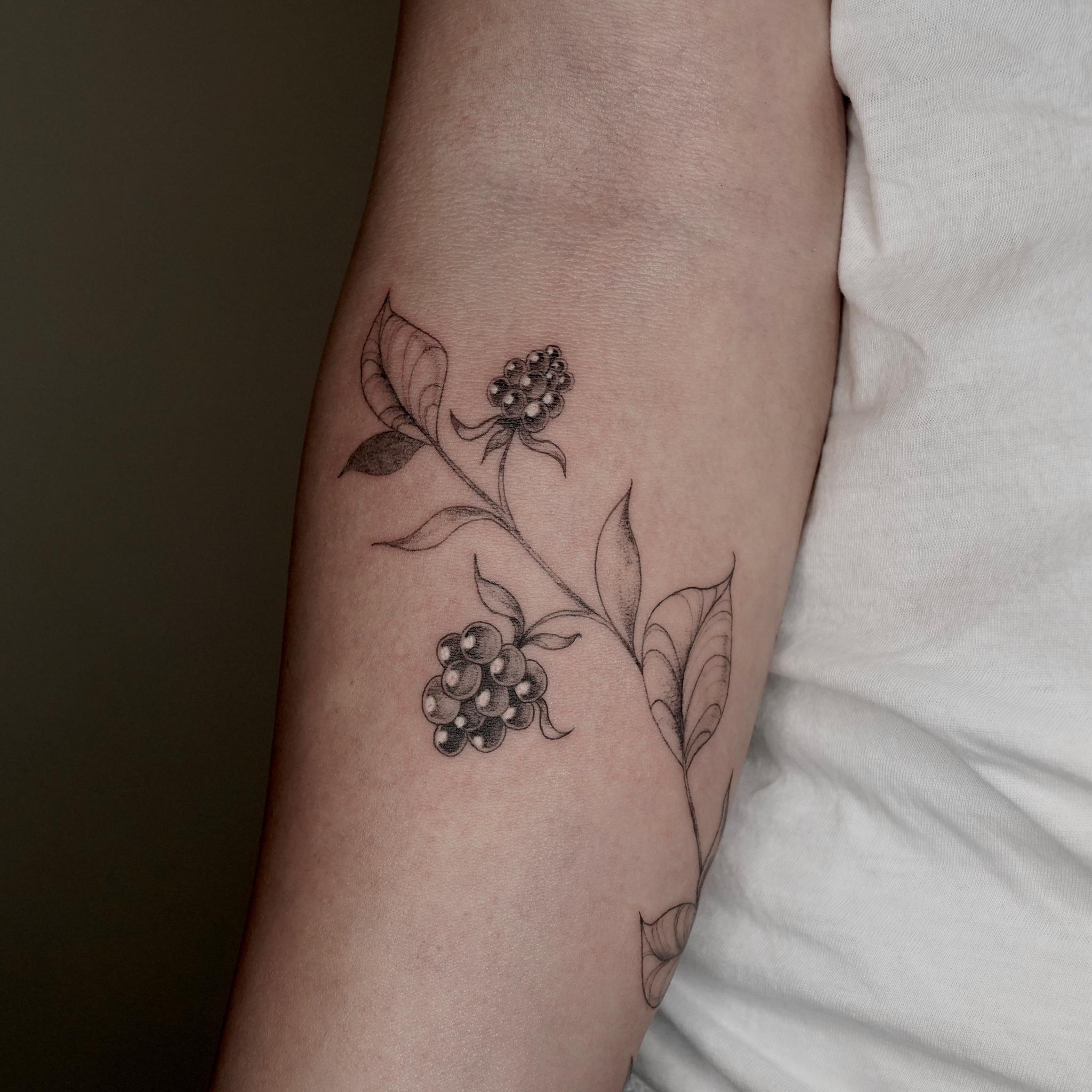 Inksearch tattoo Daria Galina