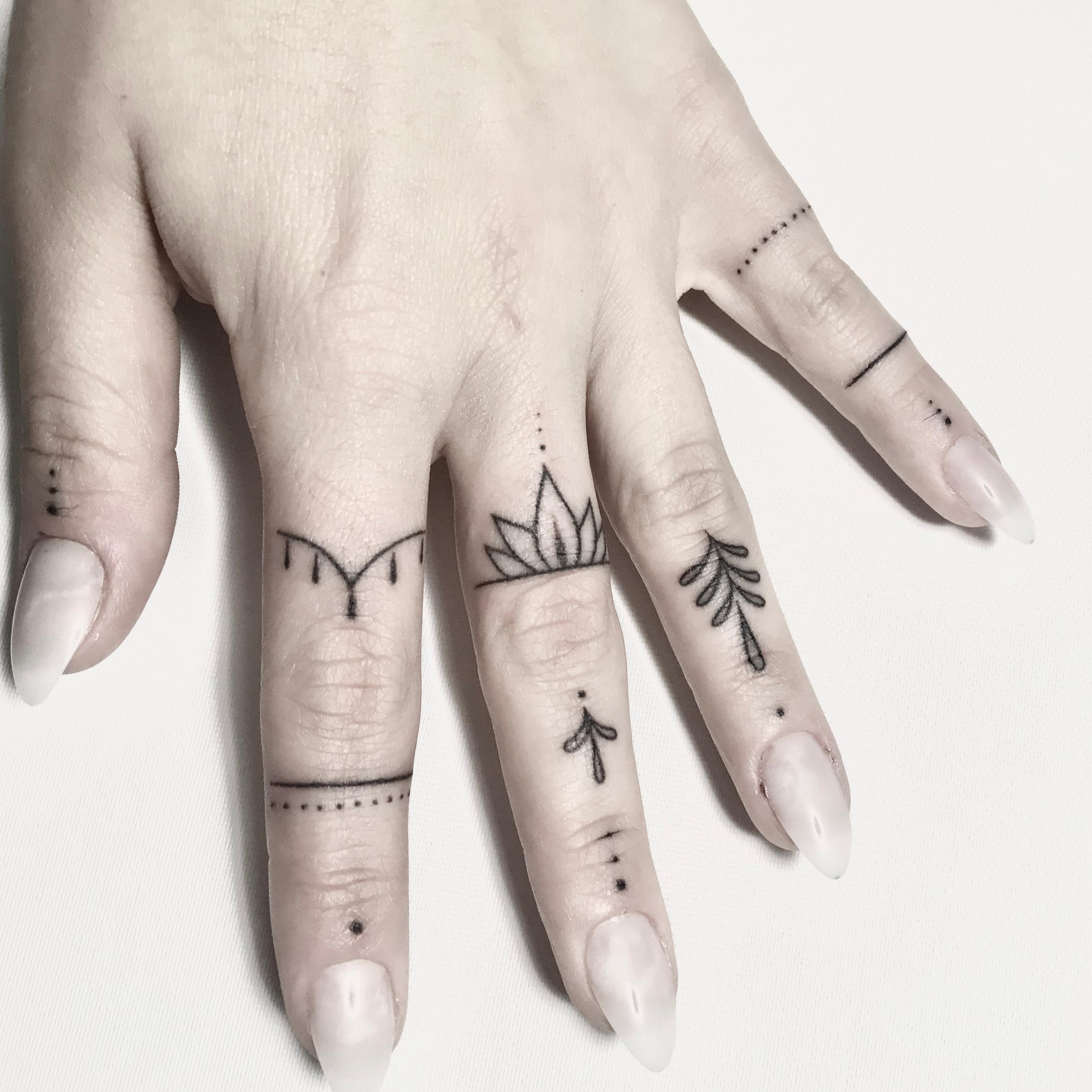 Inksearch tattoo FAJNERZECZYTATUAŻE
