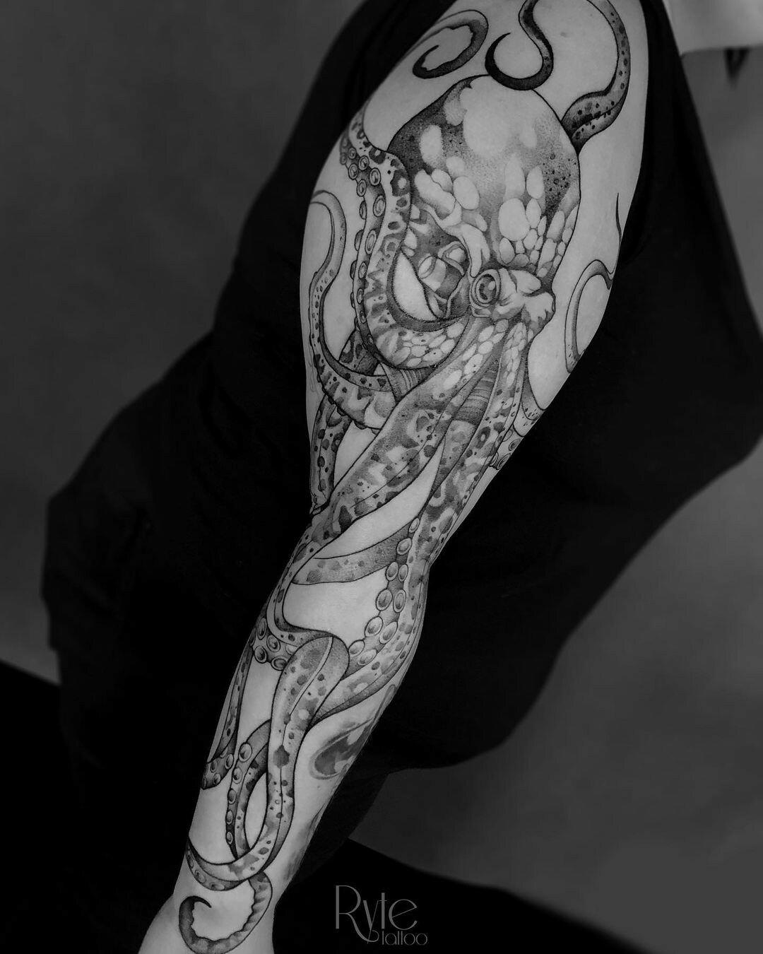 Inksearch tattoo Magdalena Maria