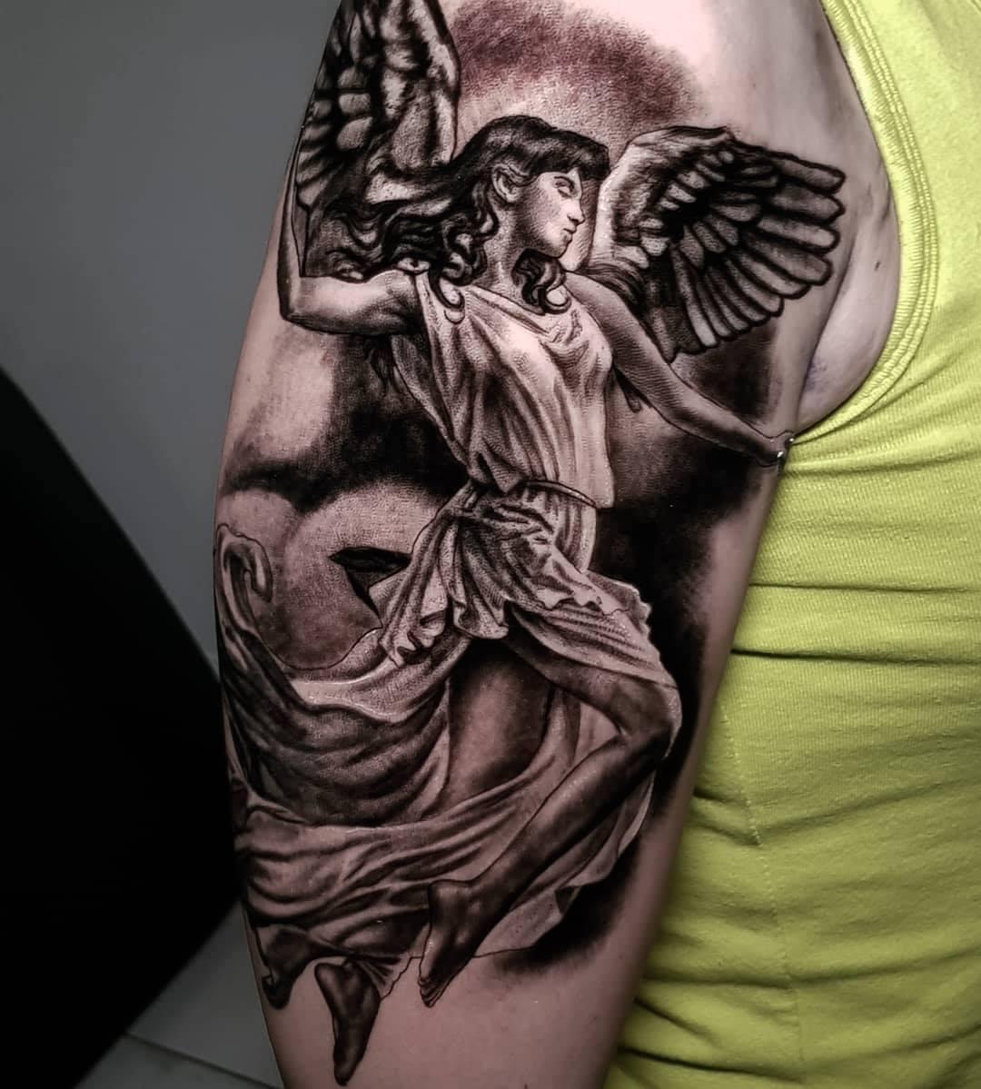 Inksearch tattoo Wojtek Jamrozik