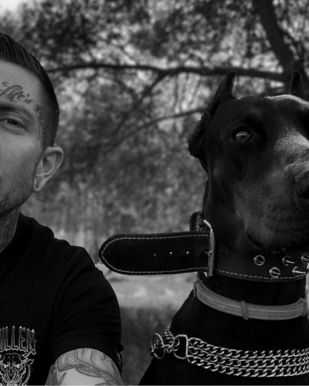 Inksearch tattoo La Familia Tattoo Shop