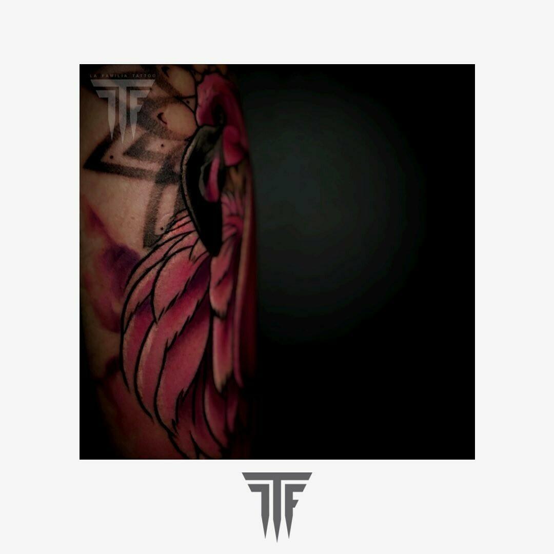 Inksearch tattoo La Familia Tattoo Shop