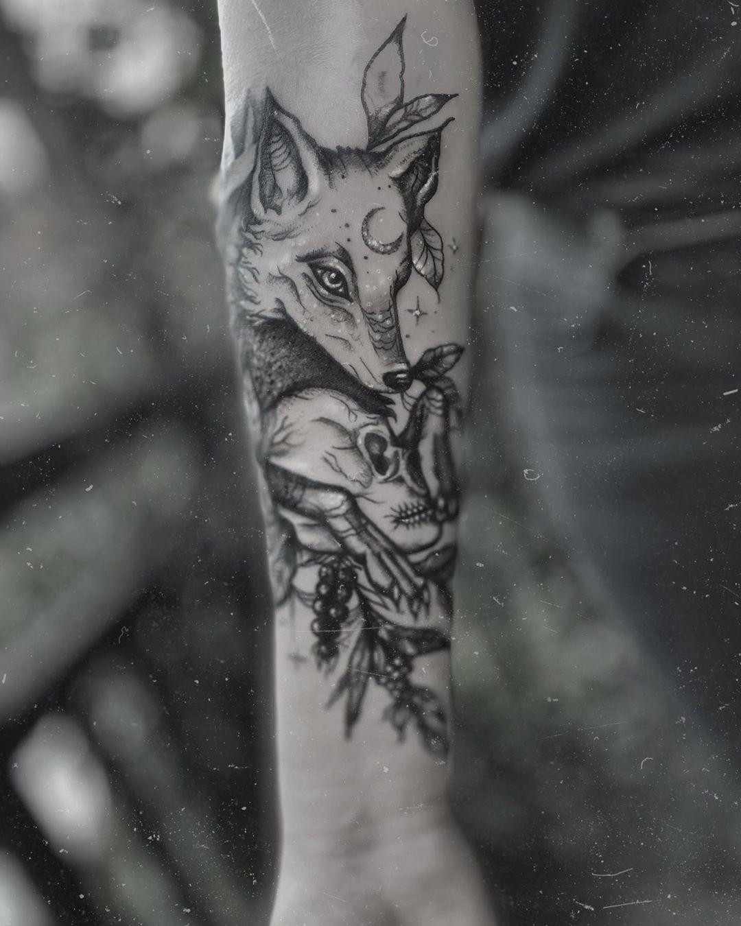 Inksearch tattoo Emanuela Latoszek 🌙 The Sacred Touch ⚜️