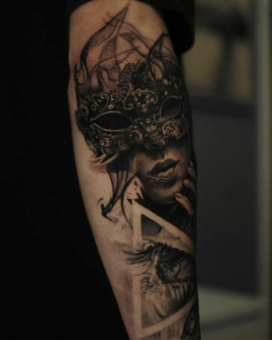 Inksearch tattoo Marcin Nencek Grey eye Tattoo