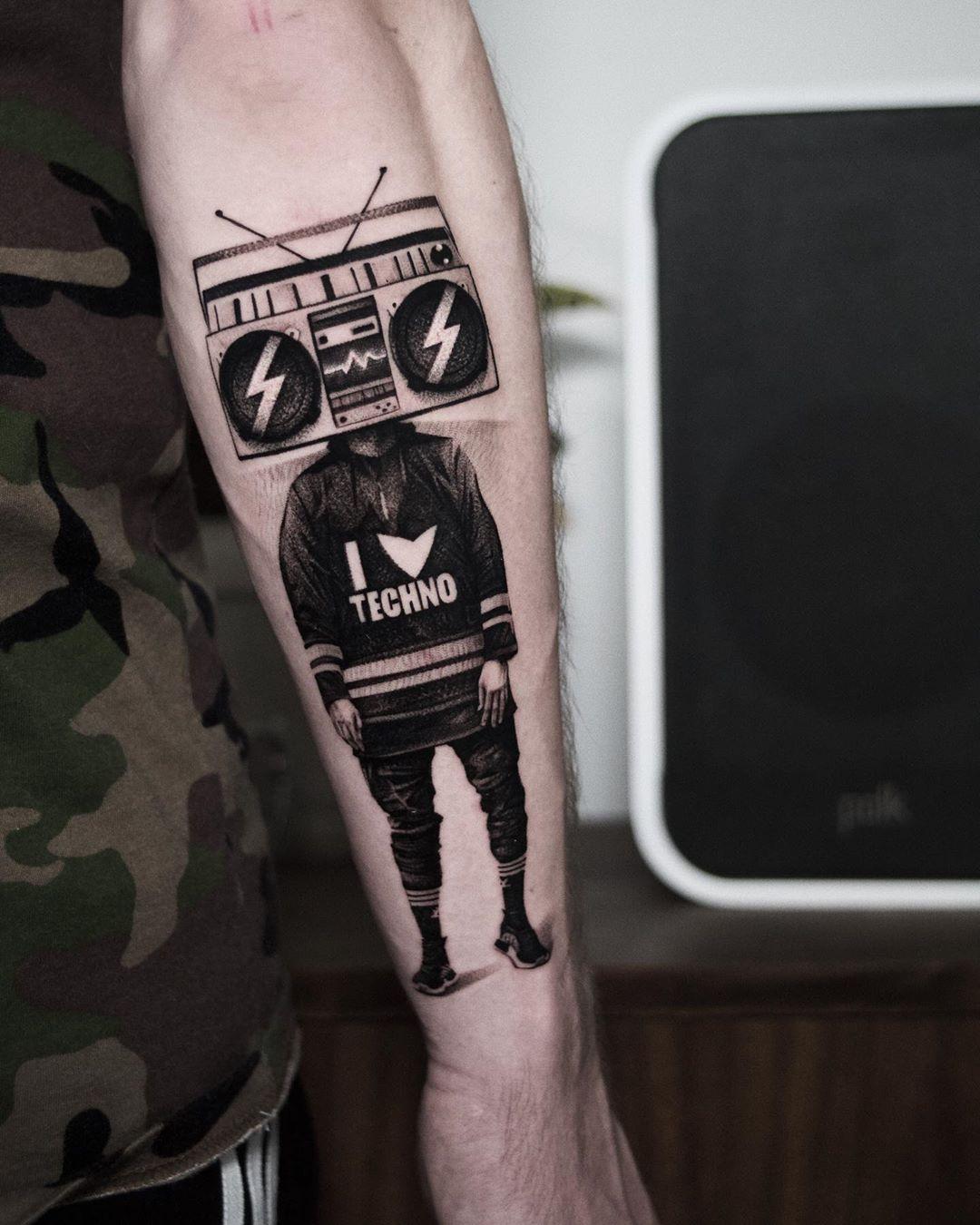 Inksearch tattoo Patryk Chybowski (Boski Tattoo)