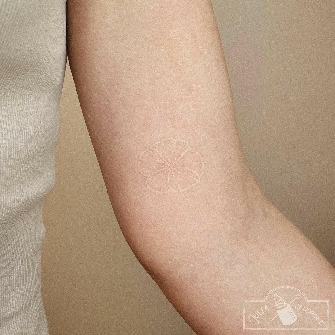 Inksearch tattoo julia.handpoke